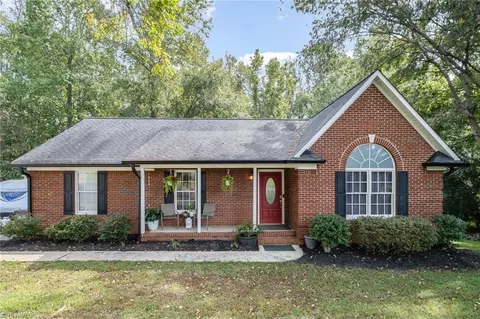2529 Jamie Baker Dr, Mebane, NC 27302