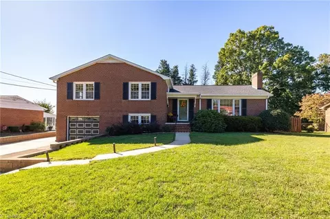 2828 Birchwood Dr, Winston Salem, NC 27103