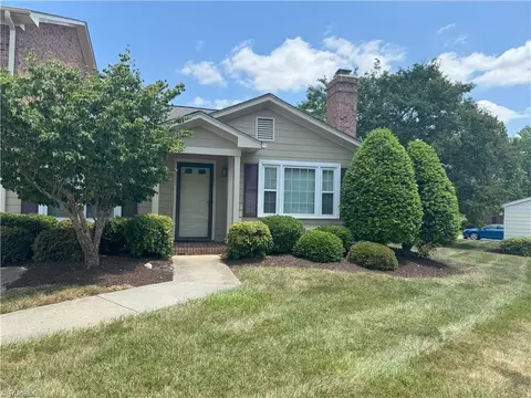 2 Prairie Trl #D, Greensboro, NC 27410