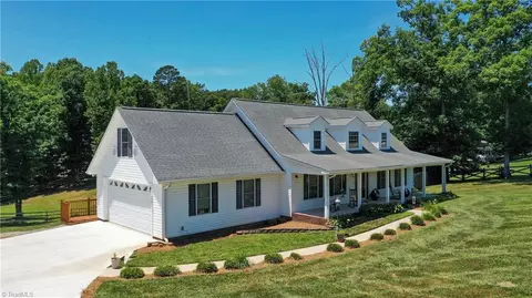 250 Matthews Rd, Pilot Mountain, NC 27041