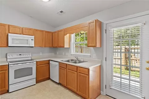 2836 Waterstone Loop, High Point, NC 27265 photo 23
