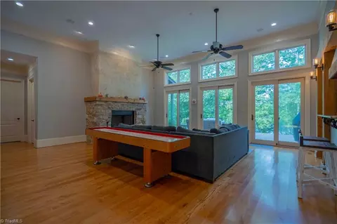 Living - 185 Point View Ct, Denton, NC 27239 photo 2 of 3