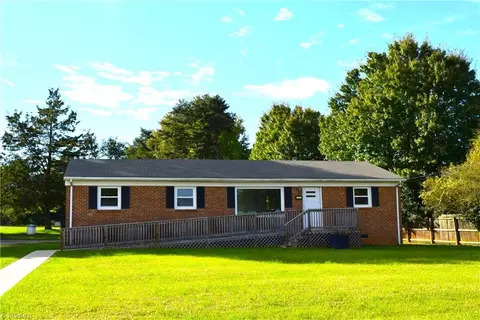 912 Mcclellan Pl, Greensboro, NC 27409