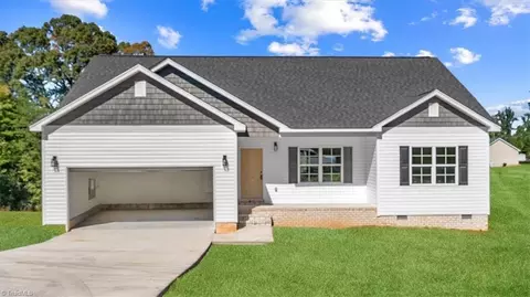 135 Carter Rd, Reidsville, NC 27320