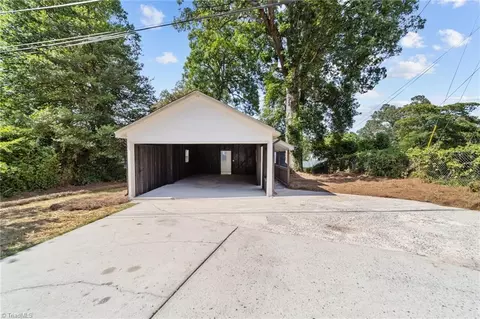 Exterior - 209 Edgedale Dr, High Point, NC 27262 photo 6 of 6