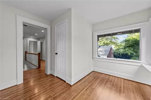 Entry Way - 209 Edgedale Dr, High Point, NC 27262 photo 5 of 6