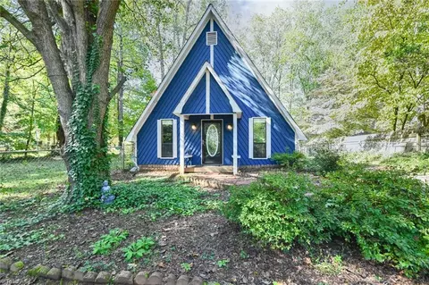 2282 Bethabara Rd, Winston Salem, NC 27106