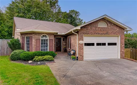 4209 Club Pointe Ct, Winston Salem, NC 27104