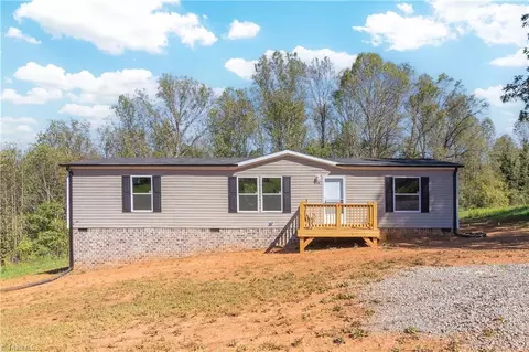 288 Edwards Lynwood Dr, Elkin, NC 28621