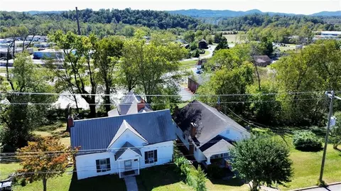 301 C St, North Wilkesboro, NC 28659