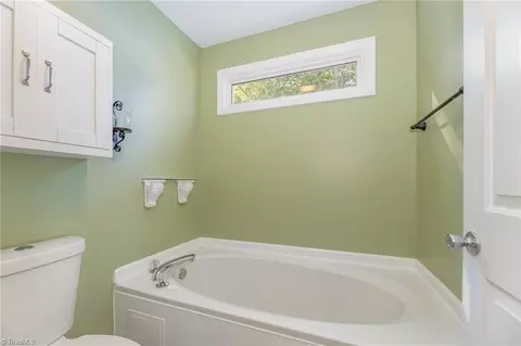 Bath - 2502 Willard Rd, High Point, NC 27265 photo 2 of 3