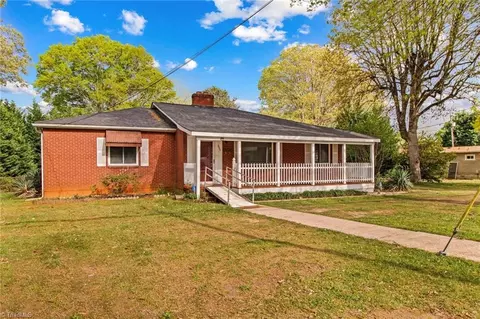 Exterior - 800 Wright Ave, Kannapolis, NC 28083 photo 3 of 14