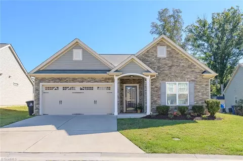 5035 Longburn Ln, Kernersville, NC 27284
