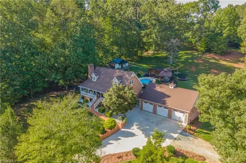 1065 Rest Rd, Germanton, NC 27019