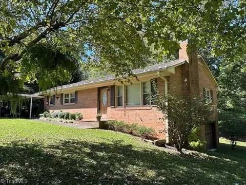 113 Calloway Ln, State Road, NC 28676