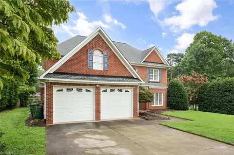 105 Doublegate Ct, Clemmons, NC 27012 photo 2