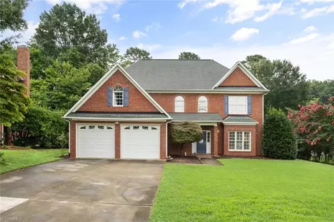 105 Doublegate Ct, Clemmons, NC 27012