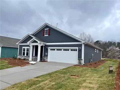 213 Mountain Maple Dr, King, NC 27021 photo 2