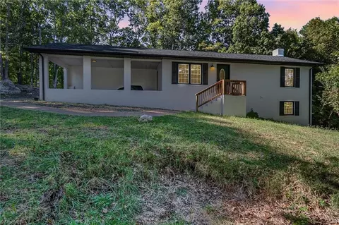 521 Henley Country Rd, Asheboro, NC 27203