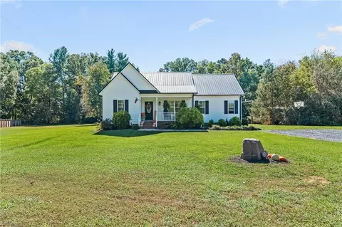 1116 Chaney Rd, Asheboro, NC 27205