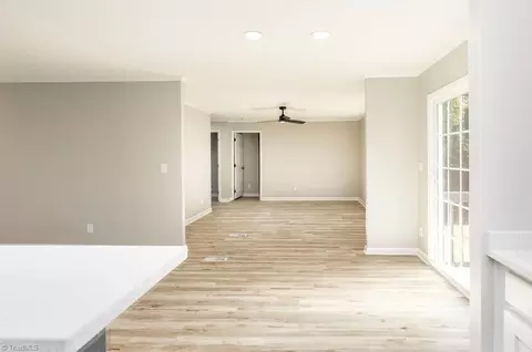 7075 Wright Rd, Thomasville, NC 27360 photo 8