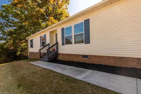 7075 Wright Rd, Thomasville, NC 27360 photo 27