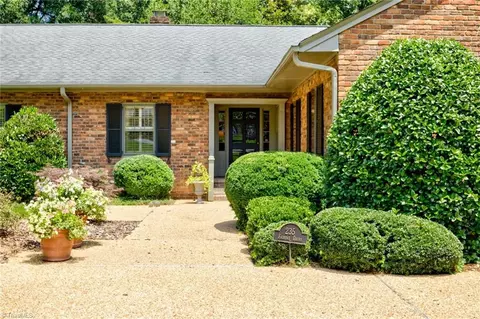 235 Fairfax Dr, Winston Salem, NC 27104
