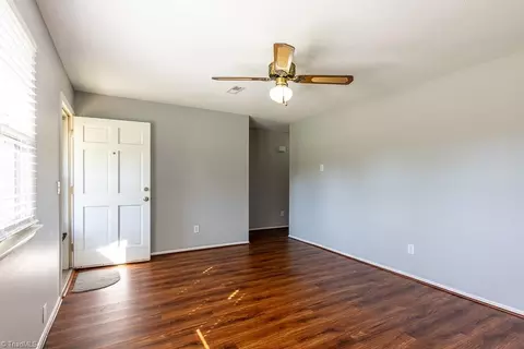 201 Crestview Dr, King, NC 27021 photo 8