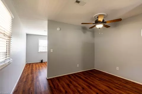 201 Crestview Dr, King, NC 27021 photo 5