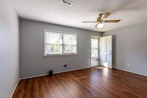 201 Crestview Dr, King, NC 27021 photo 7
