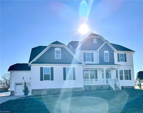 1350 Ouray Dr, Kernersville, NC 27284