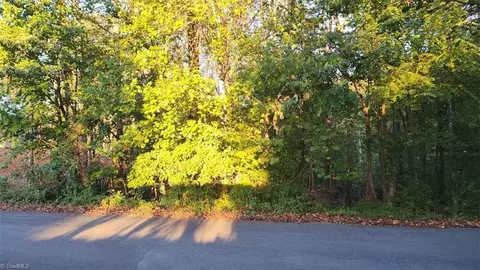 4150 Moat Dr, Winston Salem, NC 27101