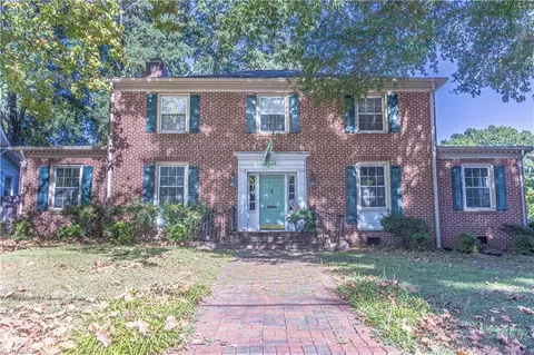 532 Hamilton St S, Eden, NC 27288