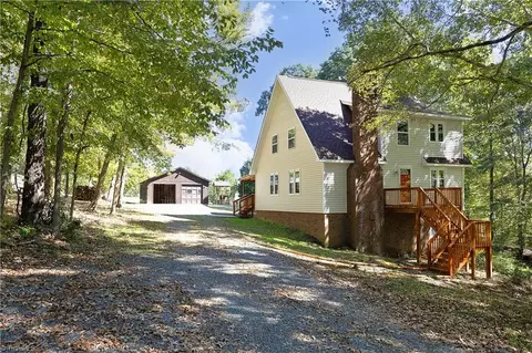 2826 Keck Dr, Burlington, NC 27215