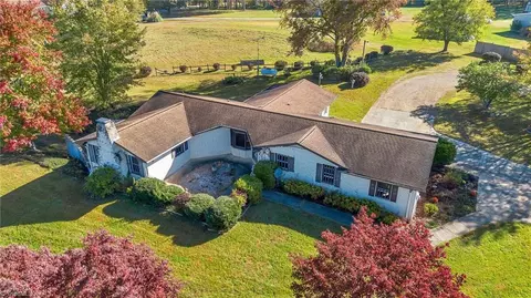 186 Friendship Rd, Statesville, NC 28625