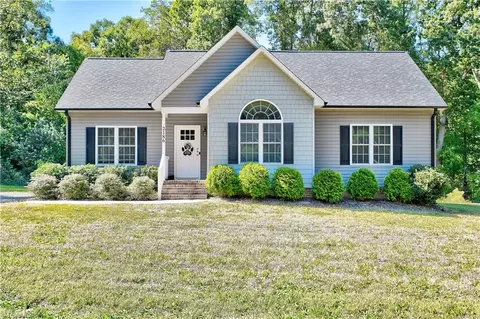 2186 Grantville Ln, Asheboro, NC 27205