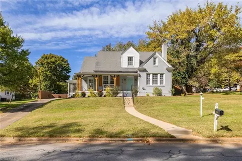 928 Courtland Ave, Reidsville, NC 27320