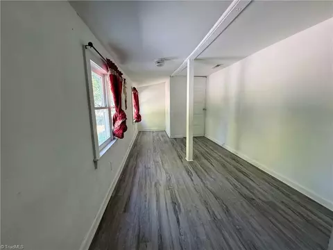 Bedroom - 1401 Hampstead Dr, High Point, NC 27260 photo 3 of 3