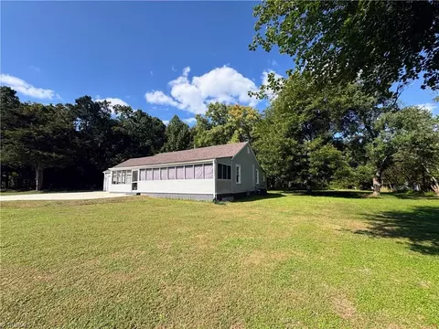 Other - 1401 Hampstead Dr, High Point, NC 27260 photo 3 of 7