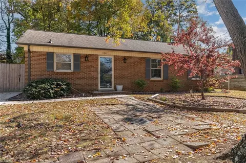 3307 Bristle Cone Rd, Greensboro, NC 27406
