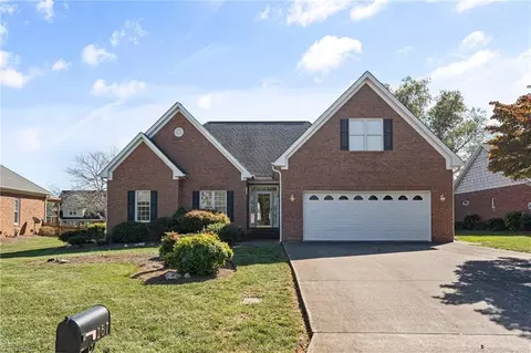 267 Kingsmill Dr, Advance, NC 27006