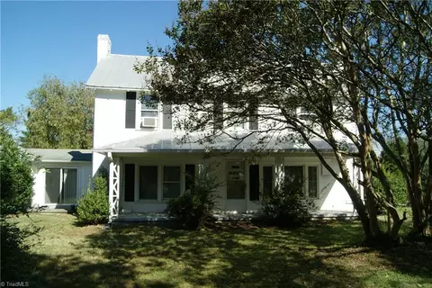 3489 Meadowbrook Dr, Trinity, NC 27370 photo 2