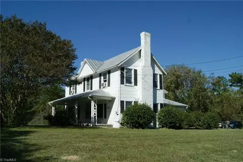 3489 Meadowbrook Dr, Trinity, NC 27370