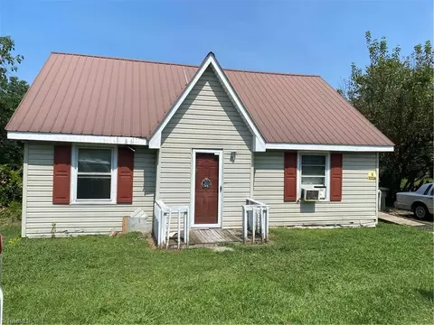 308 Ingram St, Thomasville, NC 27360