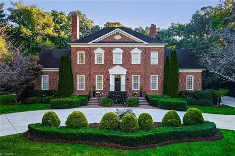 5037 Marble Arch Rd, Winston Salem, NC 27104