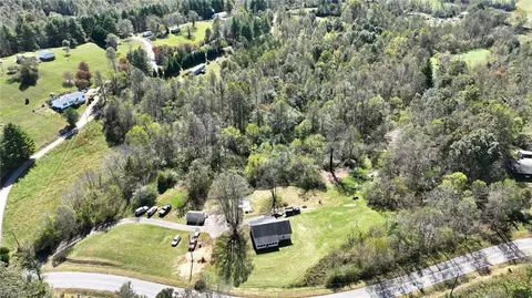 179 Glenn Carlton Rd, Boomer, NC 28606