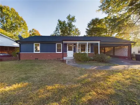 1214 Macon St, Burlington, NC 27217