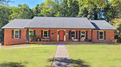 1804 Sandersted Rd, Winston Salem, NC 27103
