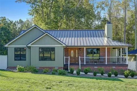 2908 Beville Forest Dr, Browns Summit, NC 27214