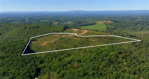 6 Howell Rd, Pilot Mountain, NC 27041 photo 7